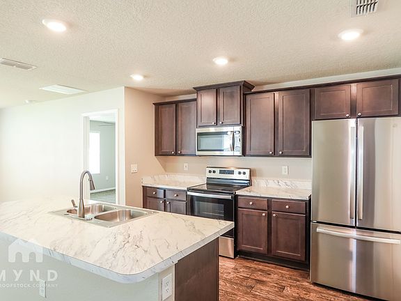 4th image of 2336 Oak Stream Dr