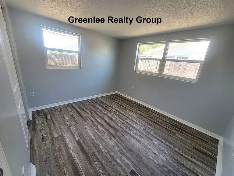 10225 Gardenia Ln — Photo 11