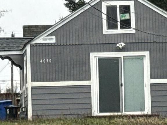 2nd image of 4050 E B St
