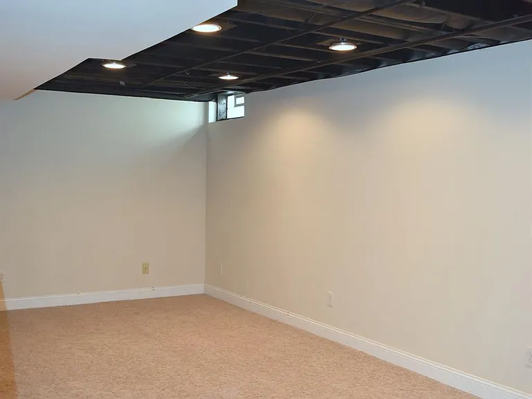 1272 Poppy Hill Dr — Photo 16