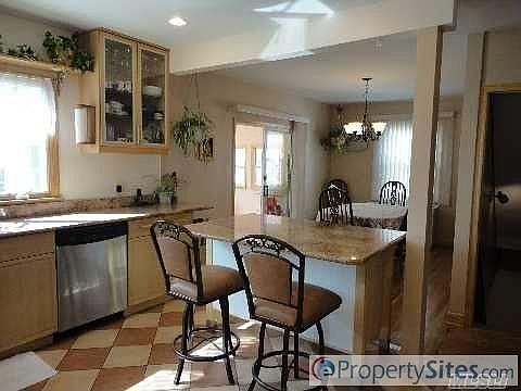 4th image of 8424 248th St
