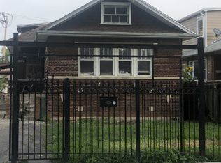 4178 W Nelson St, Chicago, IL 60641