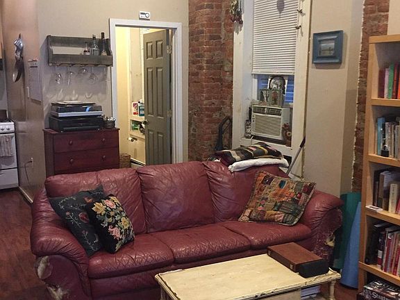 2nd image of 2020 E York St APT 1F