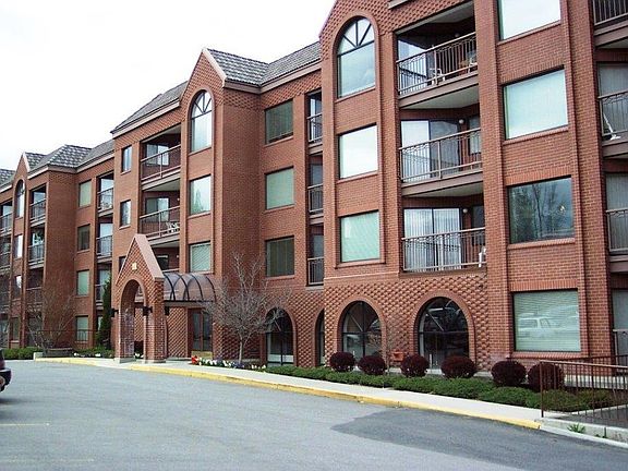 2nd image of 221 E Rockwood Blvd APT 317