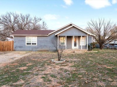 913 S Hockley Ave, Sundown, TX, 79372