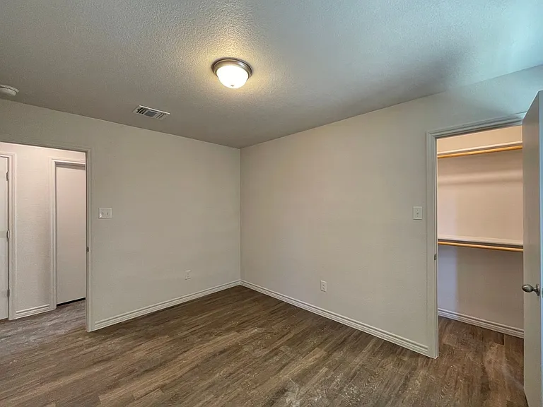 1708 Clovis Dr — Photo 14