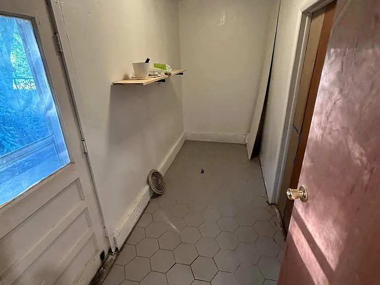 228 S Mercedes Dr — Photo 5