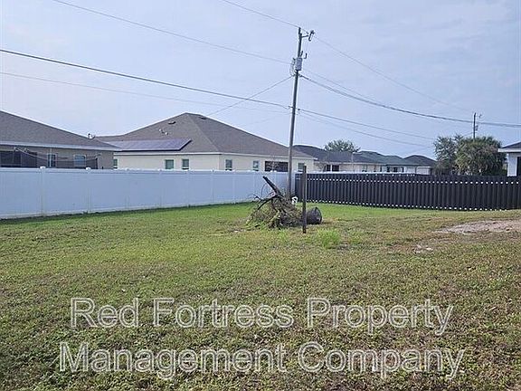 2nd image of 218 NW 4th Ter