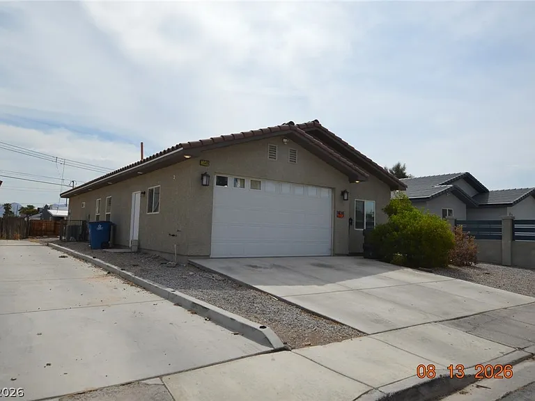 1840 Princeton St — Photo 3