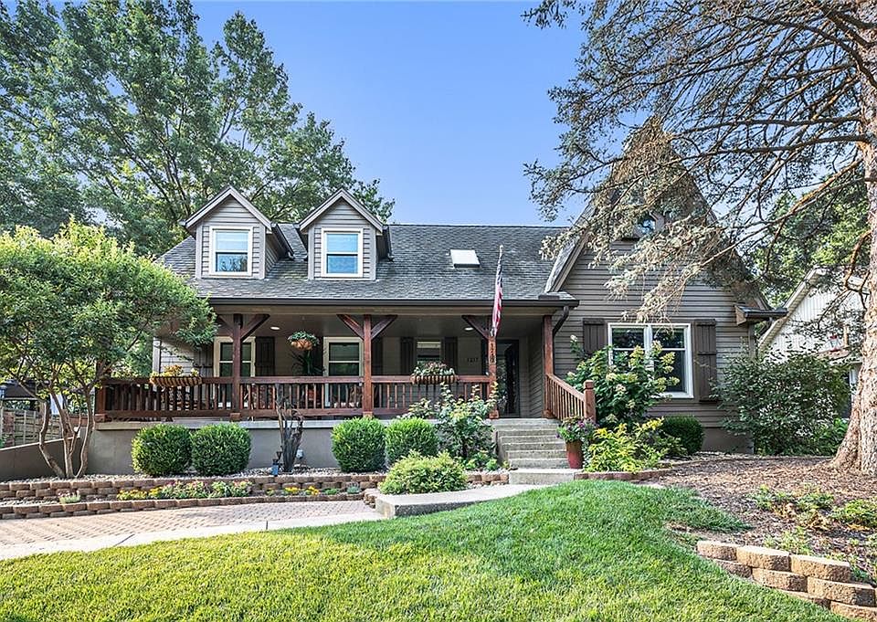 1st image of 1217 Wellington Way