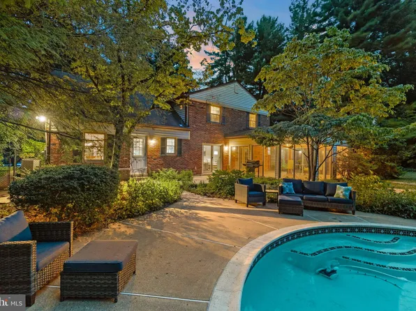 321 Westlawn Dr, Ashton, MD 20861