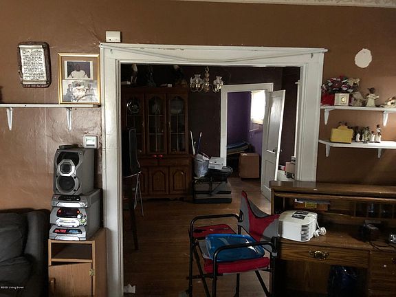 4th image of 117 S 39th St