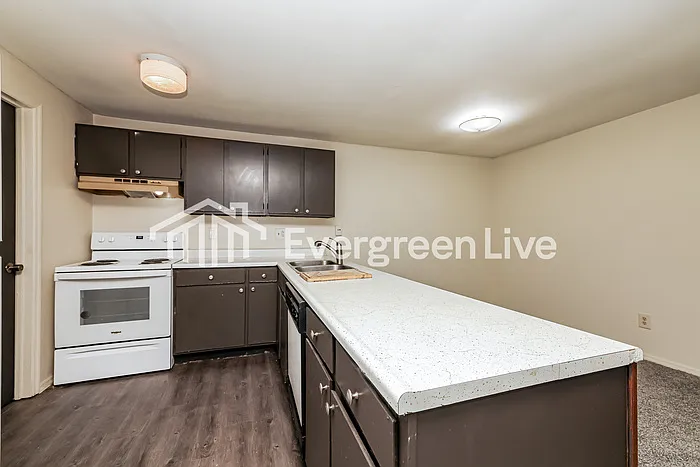 8113 Mount Aetna St — Photo 9