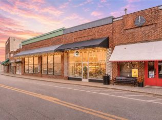 28 N Main St, Ellijay, GA 30540