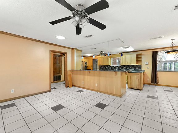 5th image of 12205 Sunshine Dr