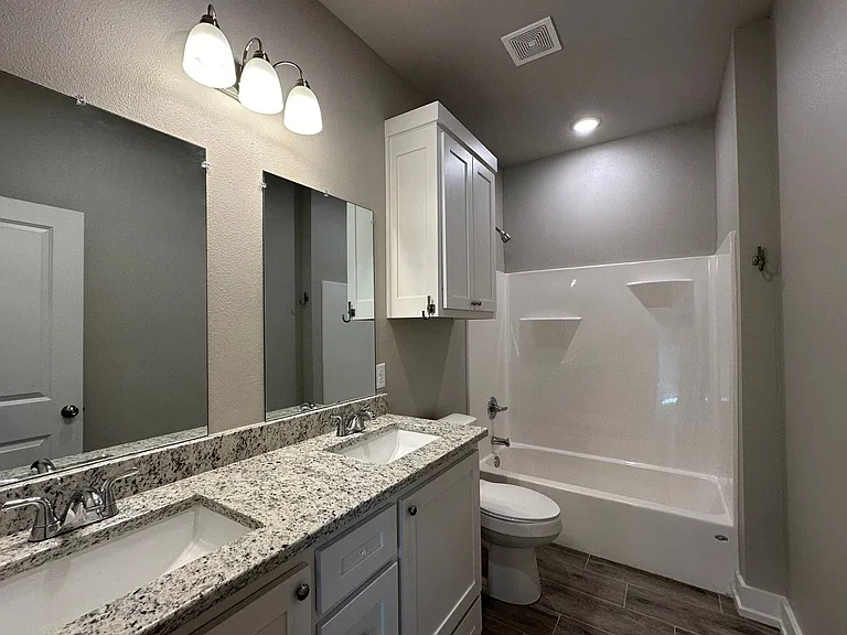 205 Lindsey Ln — Photo 21