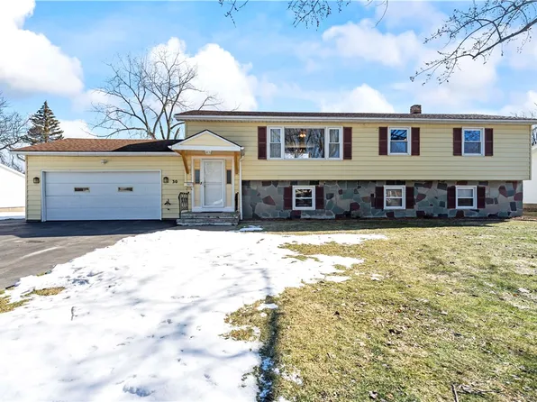 30 Green Acre Ln, Rochester, NY 14624
