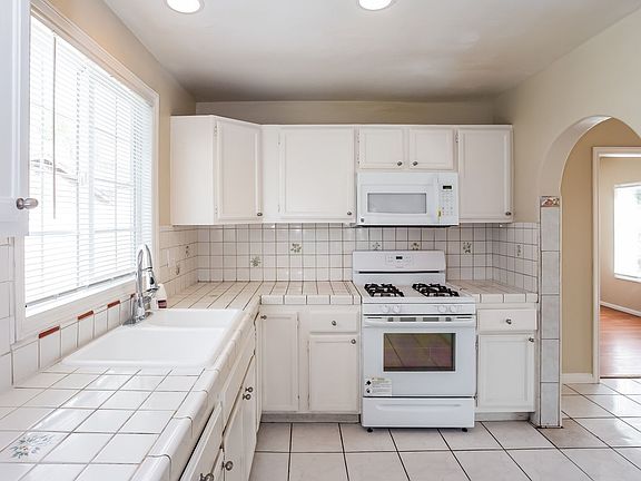 4th image of 8219 Tilden Ave