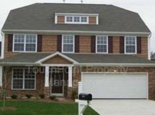 3323 Streamside Dr, Davidson, NC 28036