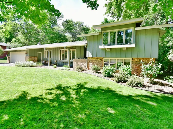 2005 13th St S, Saint Cloud, MN 56301