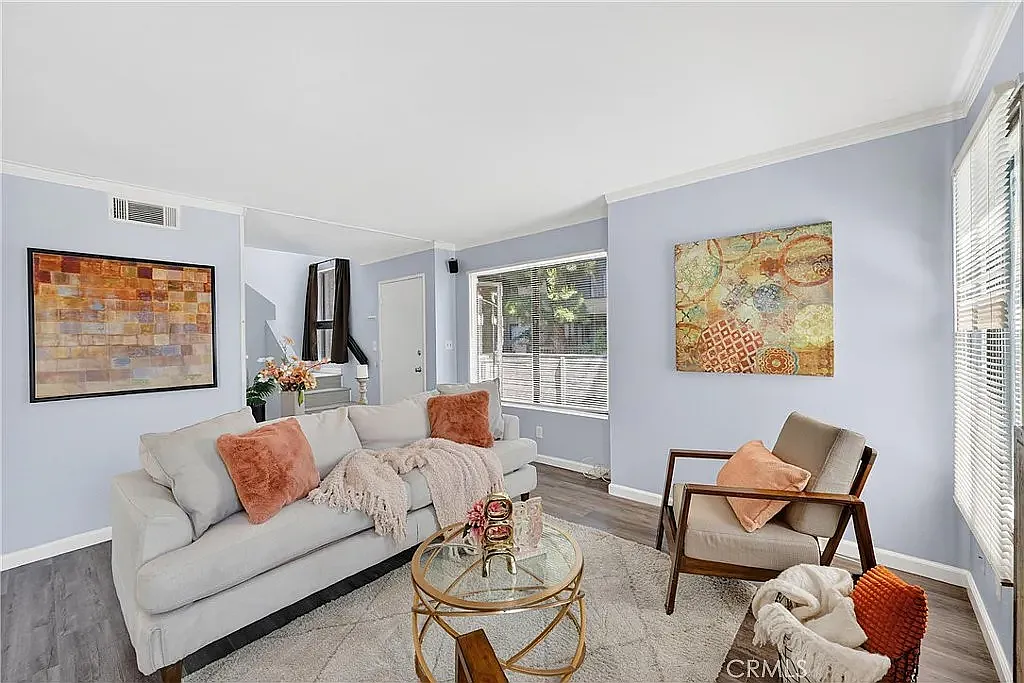 2 bed, 1179 sqft, $3,295 — Photo 4