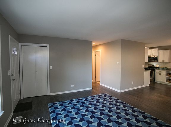 4th image of 169 Mayfield Dr
