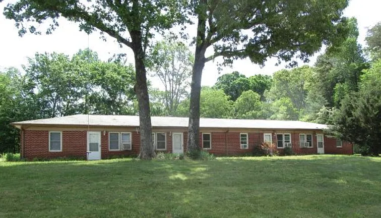 110 Evergreen Ln #3 — Photo 1