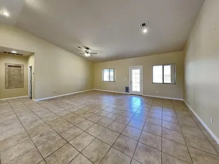 3002 E Jeanette Ct — Photo 31