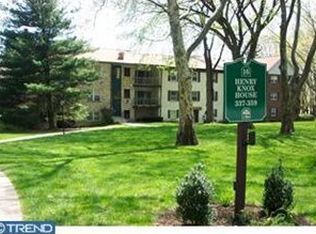 354 Drummers Ln #354, Wayne, PA 19087