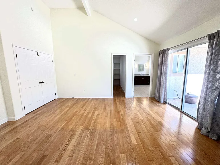 3281 Falerno Way — Photo 31