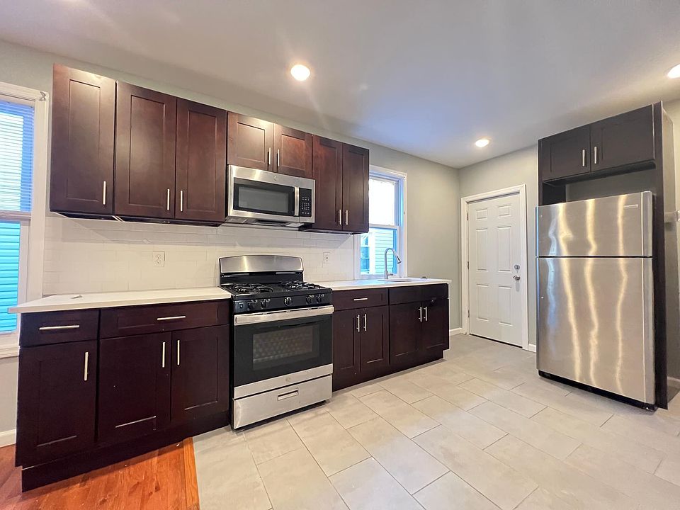 1st image of 537 S Clinton St #2A
