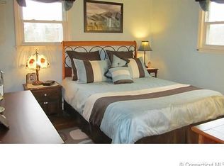 102 Darby Rd, Brooklyn, CT 06234