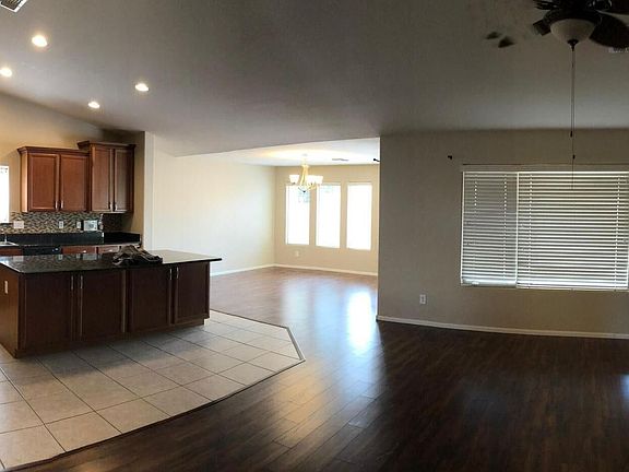 3rd image of 2607 E Bear Creek Ln