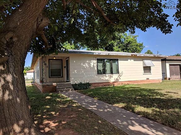 2nd image of 301 Westside Dr