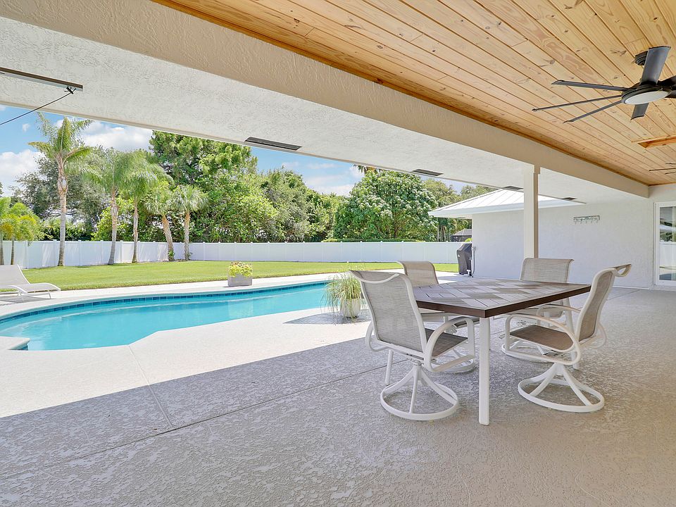 1st image of 386 NE Ficus Terrace