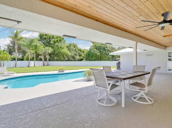 386 NE Ficus Terrace, Jensen Beach, FL 34957