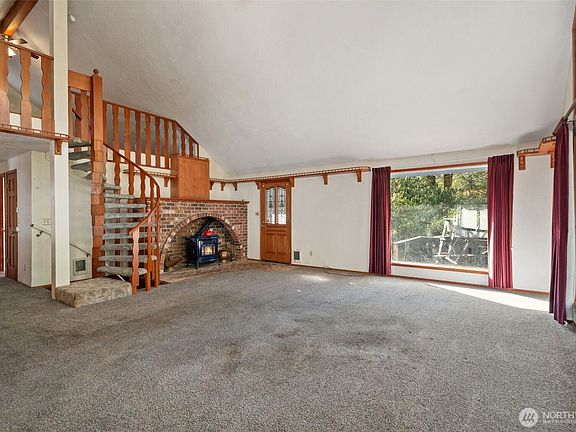 5th image of 1511 SE Dickinson Avenue