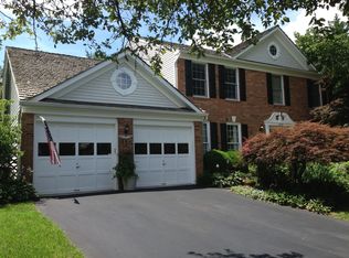 12123 Fairfax Hunt Rd, Fairfax, VA 22030