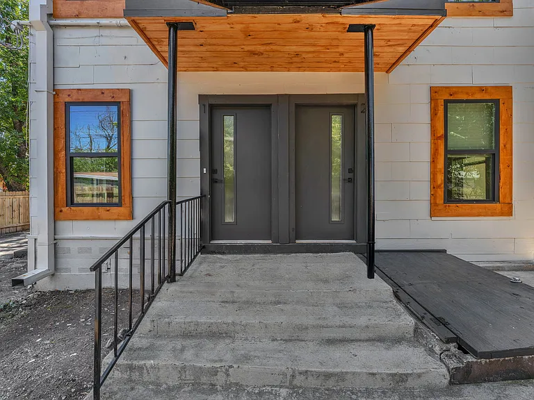1505 W Woodlawn Ave #2 — Photo 3