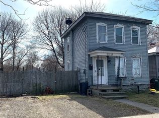 12 Mercer St, Oswego, NY 13126