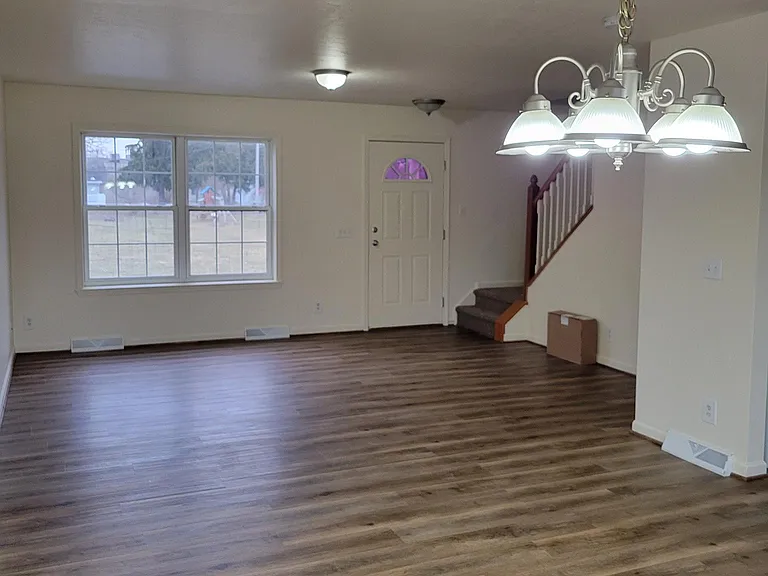 537 Bowers Rd — Photo 4