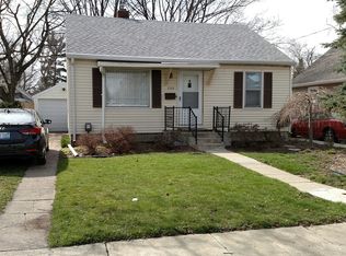 725 Comfort St, Lansing, MI 48915