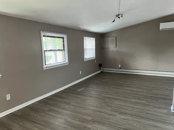 630 Barlow Ave Floor 2, Staten Island, NY 10312