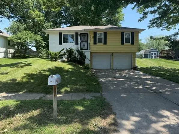 3911 S Marshall Dr, Independence, MO 64055