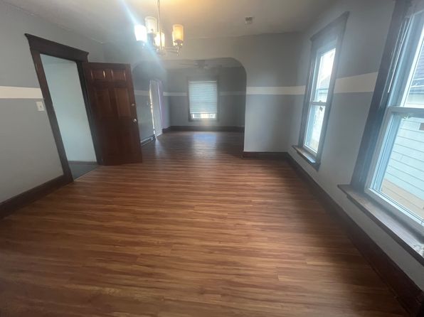 815 E Delavan Ave Floor 2