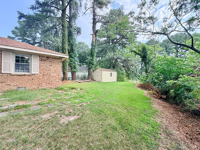 346 W McGinnis Cir — Photo 43