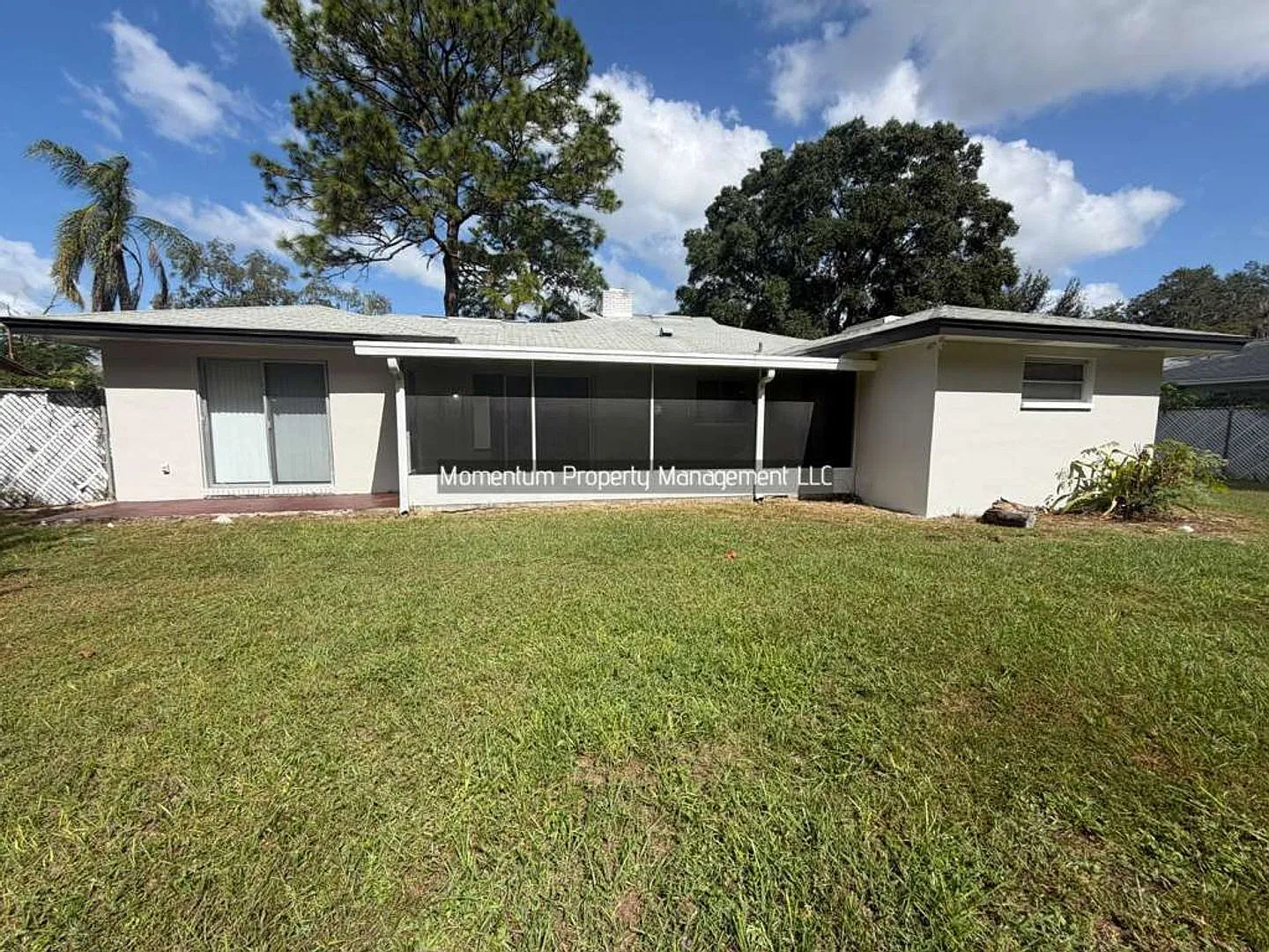 3/2 Temple Terrace Home — Photo 2
