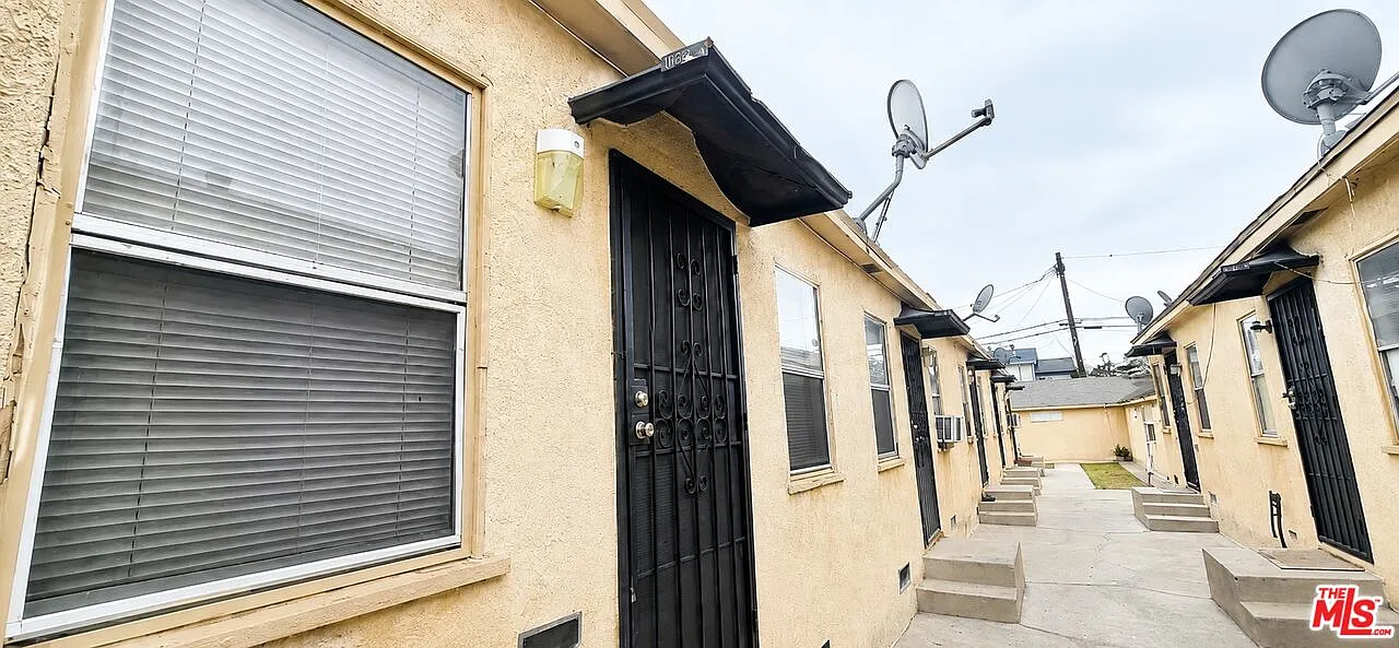 Studio, 1.0 bath, 650 sqft, $1,400 — Photo 1