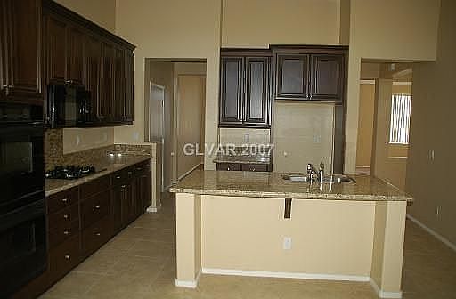 2nd image of 3605 Casa Corona Ave