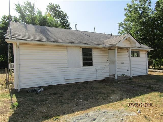 1st image of 708 N 6th St
